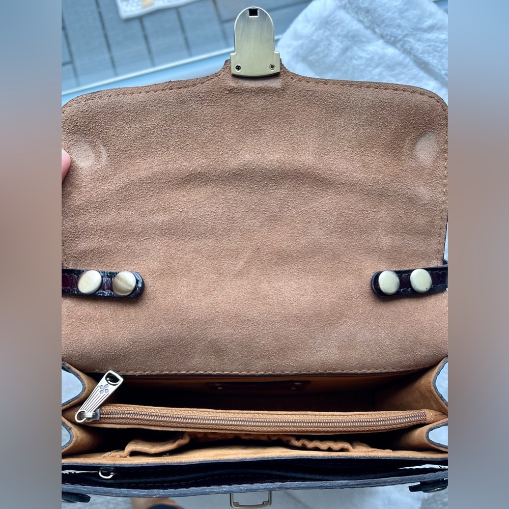 NWT Patricia Nash crossbody organizer - Picture 14 of 16